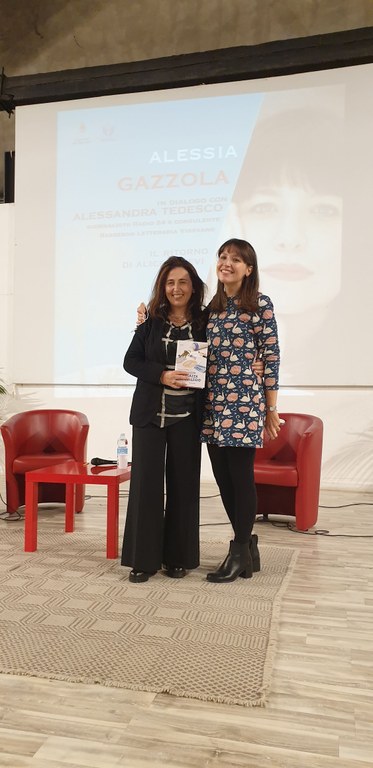 Alessia Gazzola con Alessandra Tedesco sul palco