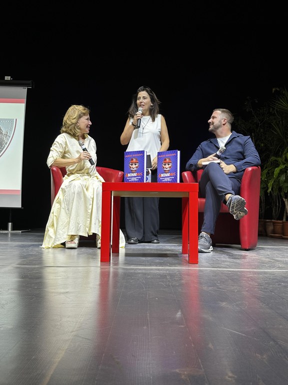 Sabina Guzzanti, Alessandra Tedesco e Paolo Armelli