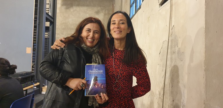 Chiara Gamberale in compagnia di Alessandra Tedesco